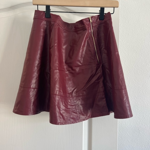 Angl Burgundy Faux Leather Skirt SZ M - Picture 5 of 5